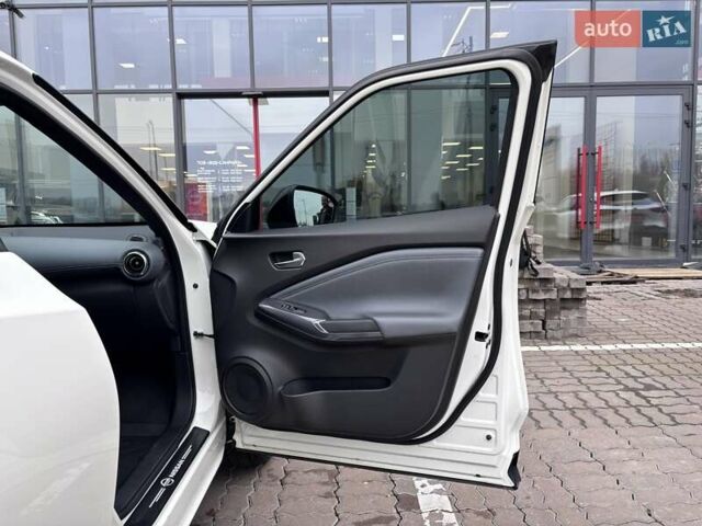 Білий Ніссан Жук, об'ємом двигуна 1 л та пробігом 25 тис. км за 20168 $, фото 10 на Automoto.ua