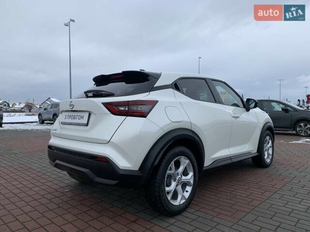 Белый Ниссан Жук, объемом двигателя 1 л и пробегом 39 тыс. км за 18500 $, фото 8 на Automoto.ua