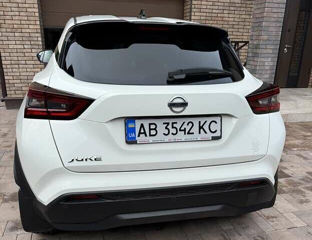 Белый Ниссан Жук, объемом двигателя 1 л и пробегом 23 тыс. км за 21000 $, фото 3 на Automoto.ua