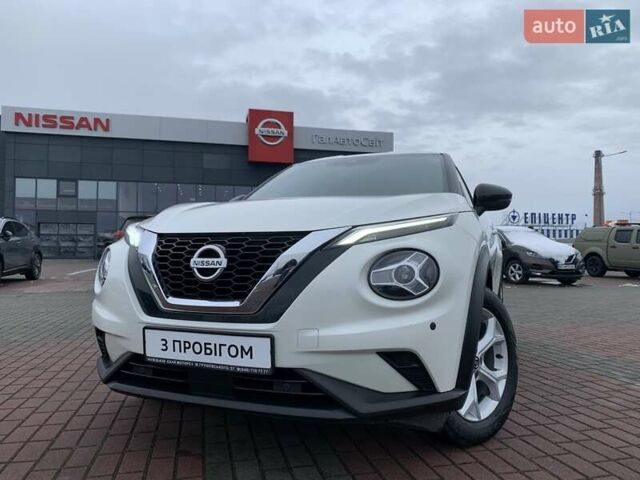 Белый Ниссан Жук, объемом двигателя 1 л и пробегом 39 тыс. км за 18500 $, фото 2 на Automoto.ua