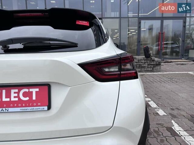 Білий Ніссан Жук, об'ємом двигуна 1 л та пробігом 25 тис. км за 20168 $, фото 7 на Automoto.ua