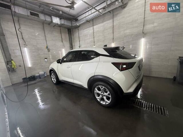 Ниссан Жук 2021 в Киеве на Automoto.ua Белый Ниссан Жук, объемом двигателя 1 л и пробегом 25 тыс. км за 19300 $, фото 5 на Automoto.ua