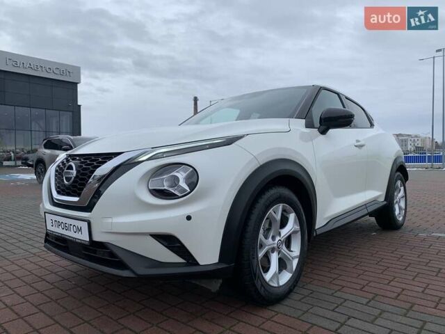 Белый Ниссан Жук, объемом двигателя 1 л и пробегом 39 тыс. км за 18500 $, фото 5 на Automoto.ua