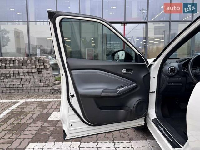 Білий Ніссан Жук, об'ємом двигуна 1 л та пробігом 25 тис. км за 20168 $, фото 9 на Automoto.ua