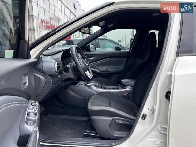 Білий Ніссан Жук, об'ємом двигуна 1 л та пробігом 25 тис. км за 20168 $, фото 8 на Automoto.ua