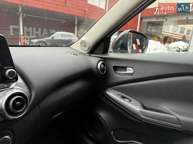 Белый Ниссан Жук, объемом двигателя 1 л и пробегом 61 тыс. км за 18900 $, фото 27 на Automoto.ua