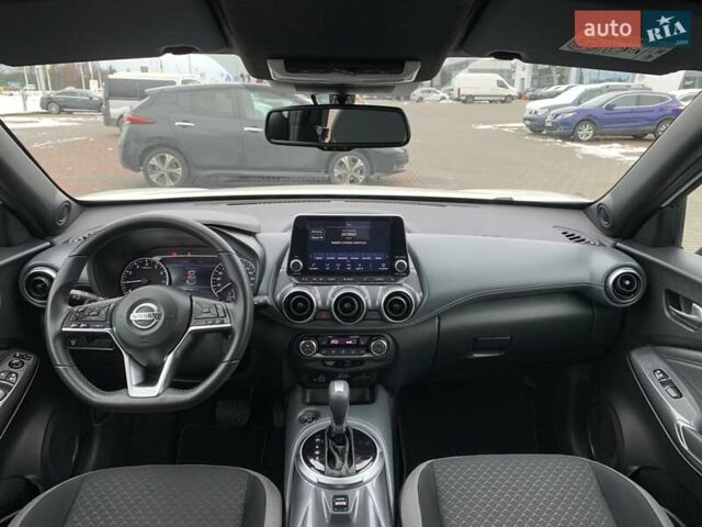 Белый Ниссан Жук, объемом двигателя 1 л и пробегом 39 тыс. км за 18500 $, фото 14 на Automoto.ua