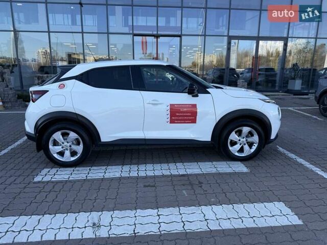 Белый Ниссан Жук, объемом двигателя 1 л и пробегом 55 тыс. км за 18469 $, фото 26 на Automoto.ua