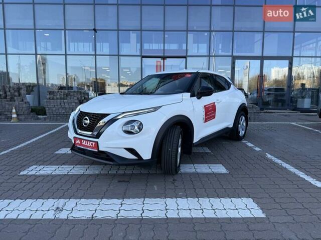 Белый Ниссан Жук, объемом двигателя 1 л и пробегом 55 тыс. км за 18469 $, фото 8 на Automoto.ua