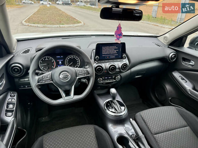 Белый Ниссан Жук, объемом двигателя 1 л и пробегом 53 тыс. км за 21300 $, фото 14 на Automoto.ua