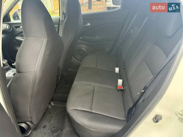 Белый Ниссан Жук, объемом двигателя 1 л и пробегом 53 тыс. км за 21300 $, фото 13 на Automoto.ua