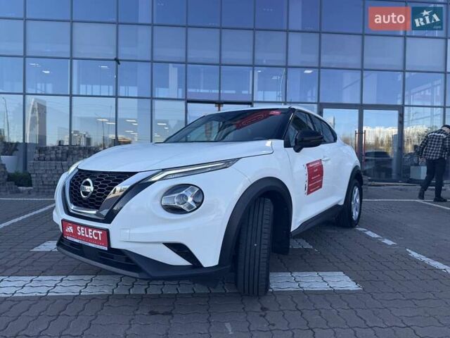 Белый Ниссан Жук, объемом двигателя 1 л и пробегом 55 тыс. км за 18469 $, фото 4 на Automoto.ua