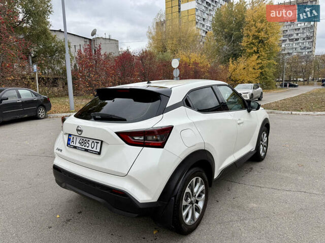 Белый Ниссан Жук, объемом двигателя 1 л и пробегом 53 тыс. км за 21300 $, фото 2 на Automoto.ua