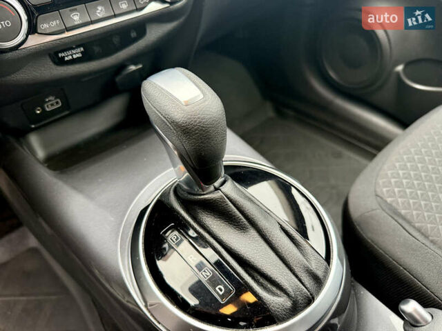 Белый Ниссан Жук, объемом двигателя 1 л и пробегом 53 тыс. км за 21300 $, фото 20 на Automoto.ua