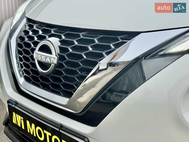 Белый Ниссан Жук, объемом двигателя 1 л и пробегом 7 тыс. км за 22500 $, фото 12 на Automoto.ua