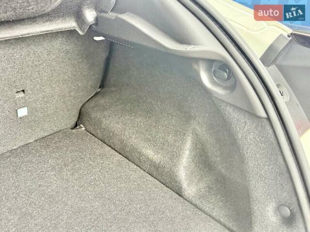 Белый Ниссан Жук, объемом двигателя 1 л и пробегом 7 тыс. км за 22500 $, фото 87 на Automoto.ua