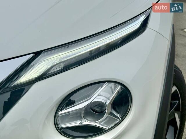 Белый Ниссан Жук, объемом двигателя 1 л и пробегом 7 тыс. км за 22500 $, фото 11 на Automoto.ua