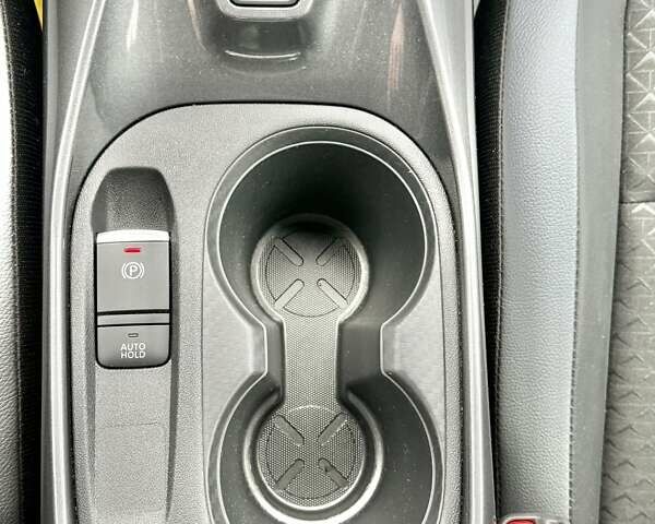 Белый Ниссан Жук, объемом двигателя 1 л и пробегом 7 тыс. км за 22500 $, фото 81 на Automoto.ua