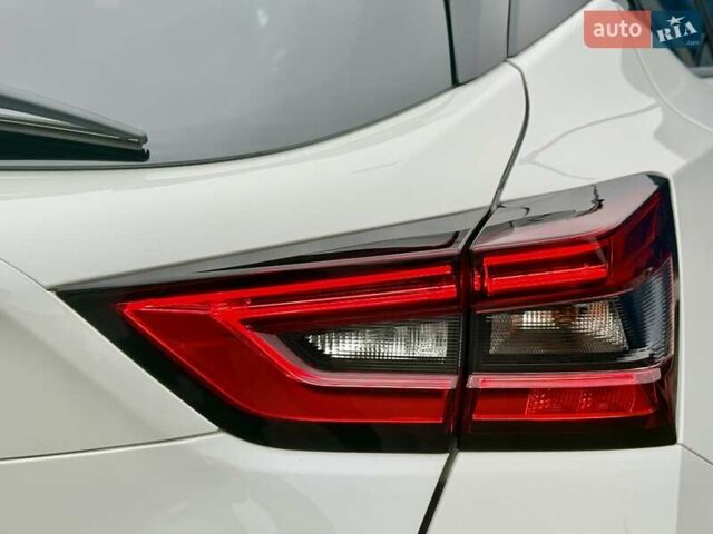 Белый Ниссан Жук, объемом двигателя 1 л и пробегом 7 тыс. км за 22500 $, фото 36 на Automoto.ua