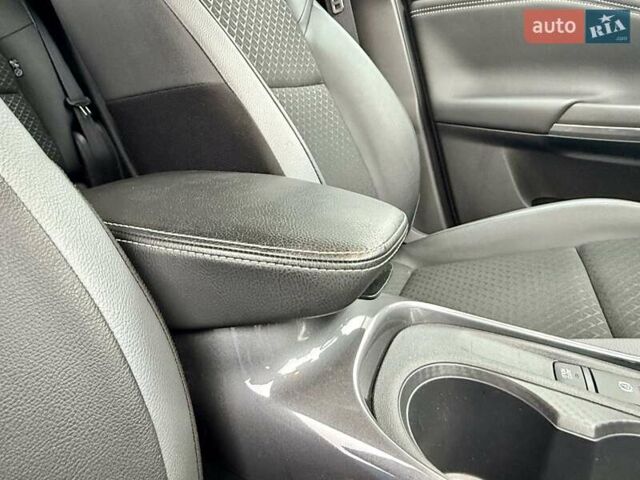 Белый Ниссан Жук, объемом двигателя 1 л и пробегом 7 тыс. км за 22500 $, фото 78 на Automoto.ua