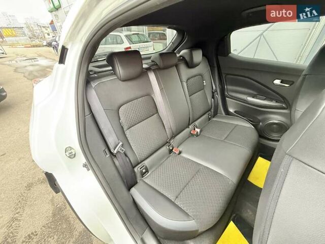 Белый Ниссан Жук, объемом двигателя 1 л и пробегом 7 тыс. км за 22500 $, фото 73 на Automoto.ua