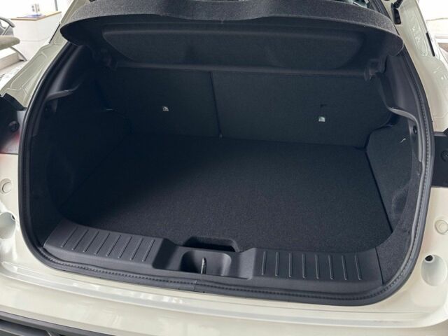 Білий Ніссан Жук, об'ємом двигуна 0 л та пробігом 0 тис. км за 25043 $, фото 13 на Automoto.ua