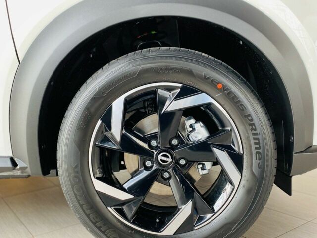 Білий Ніссан Жук, об'ємом двигуна 0 л та пробігом 0 тис. км за 26455 $, фото 11 на Automoto.ua