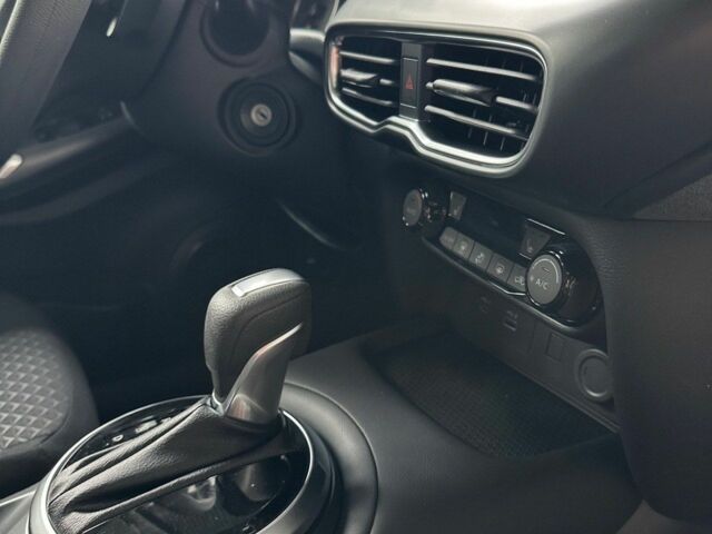 Білий Ніссан Жук, об'ємом двигуна 0 л та пробігом 0 тис. км за 25043 $, фото 12 на Automoto.ua