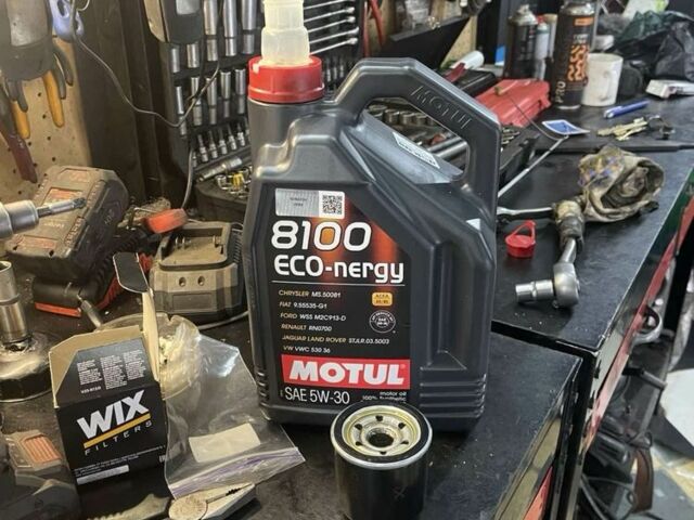 Черный Ниссан Жук, объемом двигателя 1.6 л и пробегом 276 тыс. км за 8900 $, фото 10 на Automoto.ua