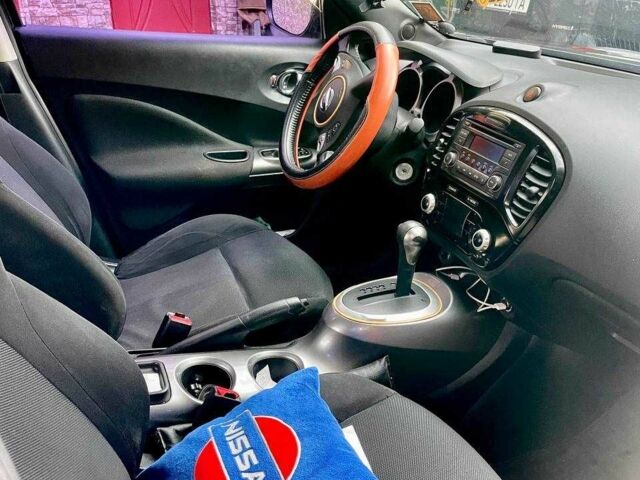 Чорний Ніссан Жук, об'ємом двигуна 1.6 л та пробігом 101 тис. км за 10500 $, фото 4 на Automoto.ua