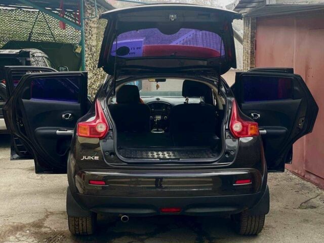 Чорний Ніссан Жук, об'ємом двигуна 1.6 л та пробігом 101 тис. км за 10500 $, фото 3 на Automoto.ua