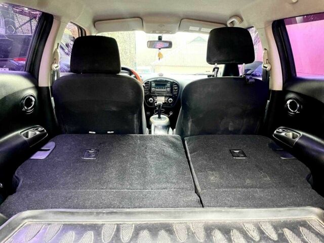 Чорний Ніссан Жук, об'ємом двигуна 1.6 л та пробігом 101 тис. км за 10500 $, фото 6 на Automoto.ua