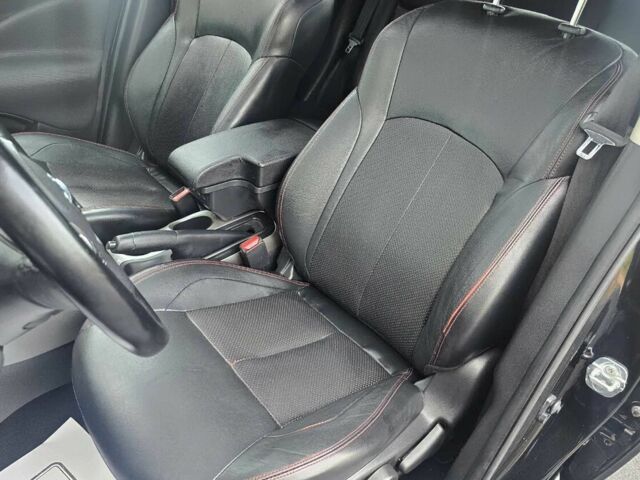 Черный Ниссан Жук, объемом двигателя 1.6 л и пробегом 72 тыс. км за 8900 $, фото 8 на Automoto.ua