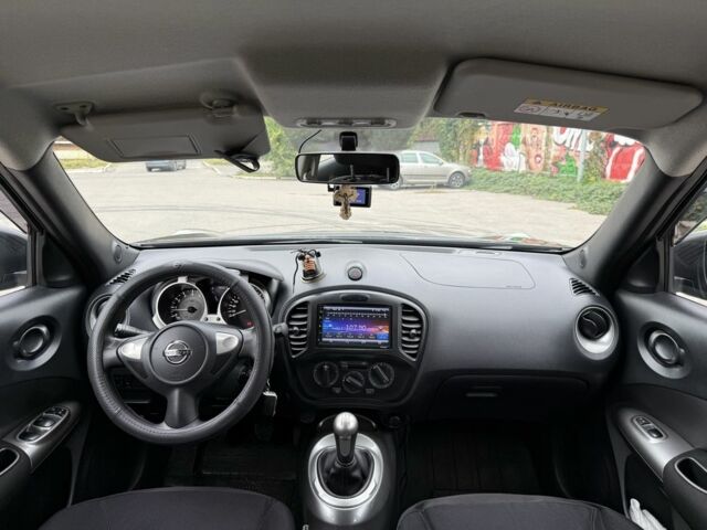 Черный Ниссан Жук, объемом двигателя 1.6 л и пробегом 80 тыс. км за 12222 $, фото 7 на Automoto.ua