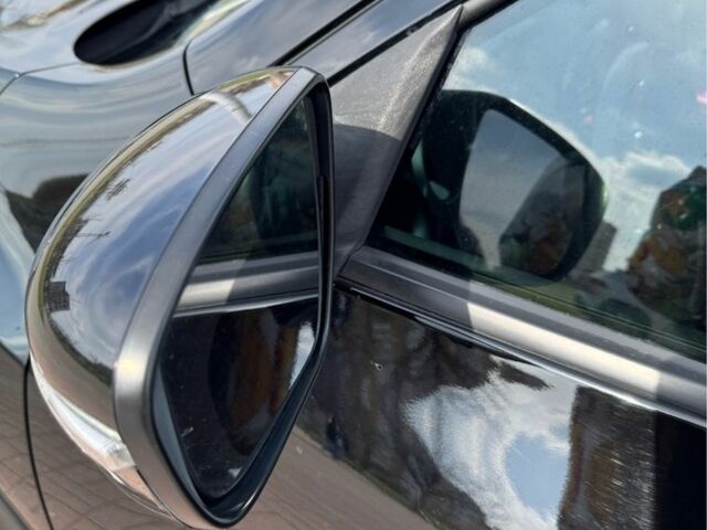 Черный Ниссан Жук, объемом двигателя 1.6 л и пробегом 65 тыс. км за 12000 $, фото 4 на Automoto.ua