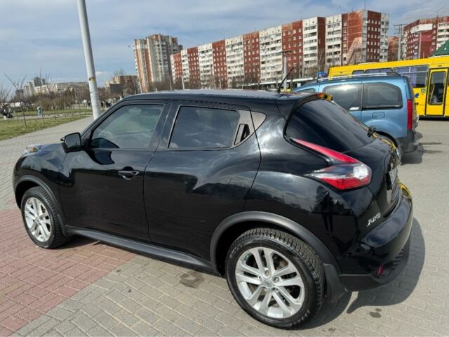 Черный Ниссан Жук, объемом двигателя 1.6 л и пробегом 65 тыс. км за 12000 $, фото 5 на Automoto.ua