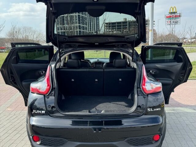 Черный Ниссан Жук, объемом двигателя 1.6 л и пробегом 65 тыс. км за 12000 $, фото 6 на Automoto.ua