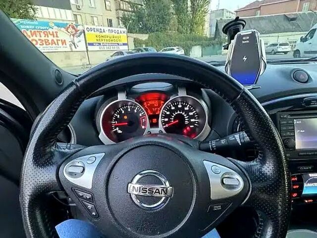 Черный Ниссан Жук, объемом двигателя 1.6 л и пробегом 347 тыс. км за 10300 $, фото 1 на Automoto.ua