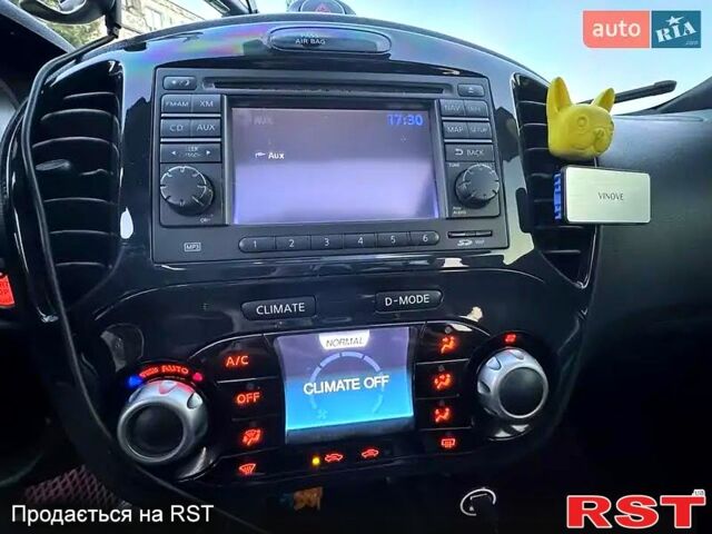 Черный Ниссан Жук, объемом двигателя 1.6 л и пробегом 347 тыс. км за 10300 $, фото 4 на Automoto.ua