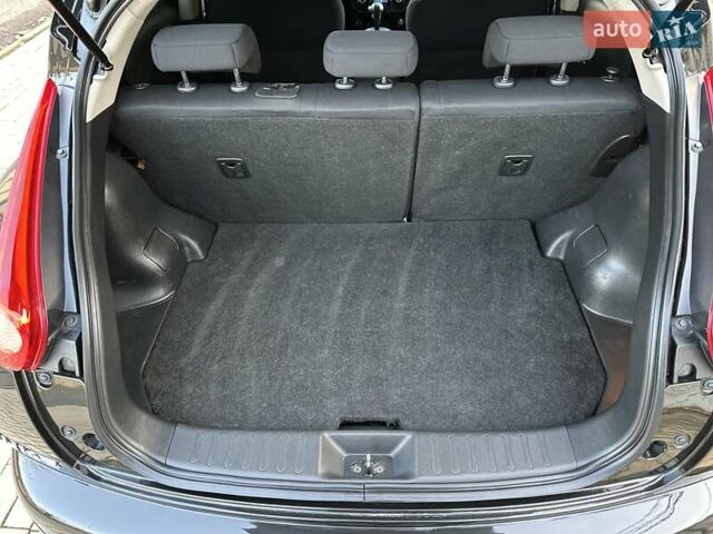 Черный Ниссан Жук, объемом двигателя 1.6 л и пробегом 117 тыс. км за 9900 $, фото 71 на Automoto.ua