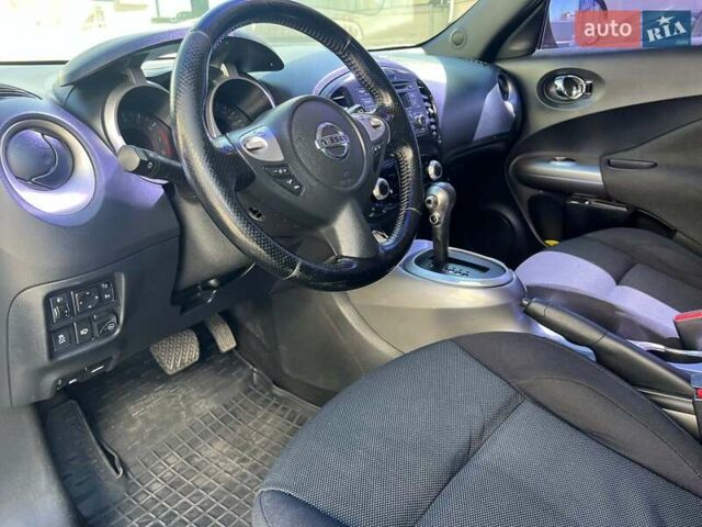Черный Ниссан Жук, объемом двигателя 1.6 л и пробегом 115 тыс. км за 10030 $, фото 31 на Automoto.ua