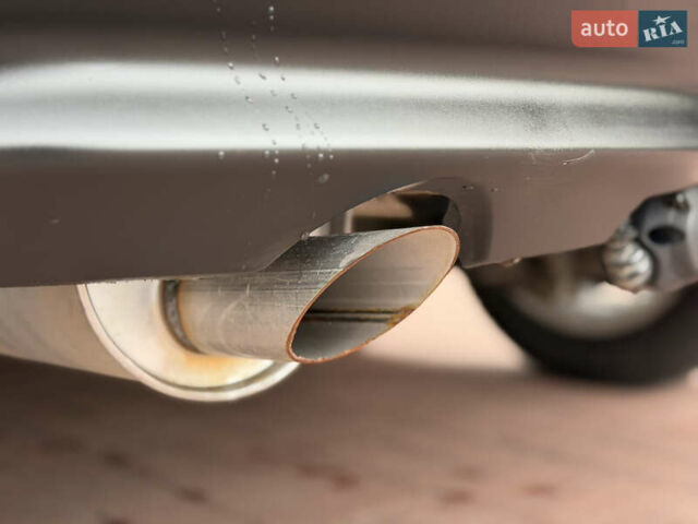 Черный Ниссан Жук, объемом двигателя 1.5 л и пробегом 184 тыс. км за 9300 $, фото 55 на Automoto.ua