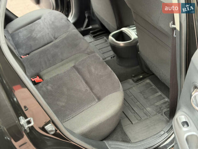 Ниссан Жук 2011 в Ровно на Automoto.ua Черный Ниссан Жук, объемом двигателя 1.5 л и пробегом 184 тыс. км за 9300 $, фото 30 на Automoto.ua