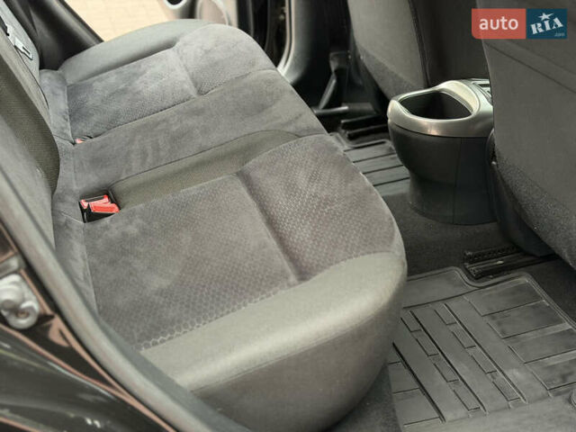 Черный Ниссан Жук, объемом двигателя 1.5 л и пробегом 184 тыс. км за 9300 $, фото 31 на Automoto.ua