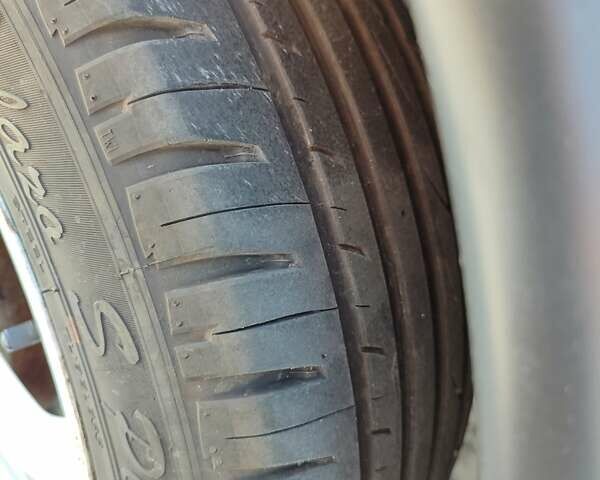 Чорний Ніссан Жук, об'ємом двигуна 1.62 л та пробігом 124 тис. км за 10000 $, фото 5 на Automoto.ua