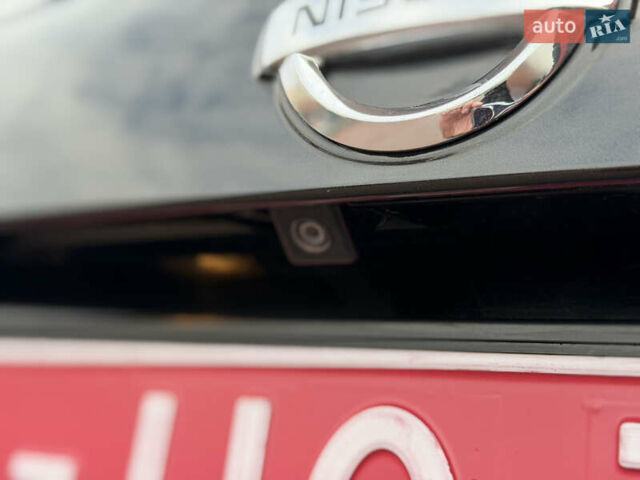 Черный Ниссан Жук, объемом двигателя 1.5 л и пробегом 184 тыс. км за 9300 $, фото 17 на Automoto.ua