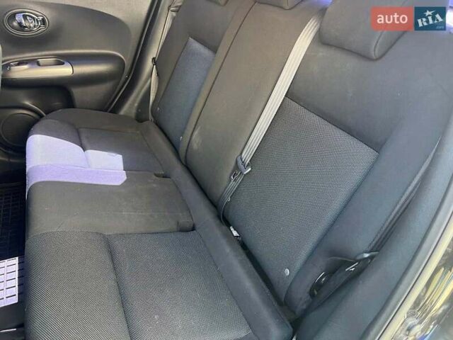 Черный Ниссан Жук, объемом двигателя 1.6 л и пробегом 115 тыс. км за 10030 $, фото 17 на Automoto.ua