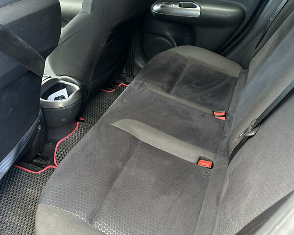 Черный Ниссан Жук, объемом двигателя 1.46 л и пробегом 160 тыс. км за 7550 $, фото 10 на Automoto.ua