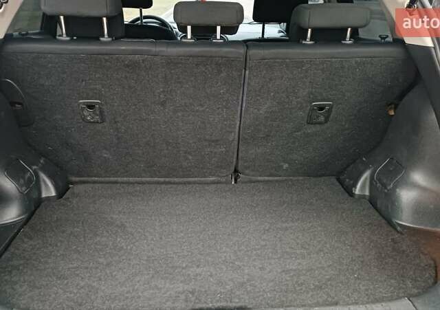 Черный Ниссан Жук, объемом двигателя 1.5 л и пробегом 163 тыс. км за 8250 $, фото 47 на Automoto.ua