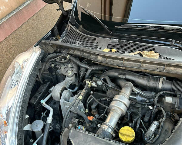 Черный Ниссан Жук, объемом двигателя 1.46 л и пробегом 158 тыс. км за 8250 $, фото 13 на Automoto.ua